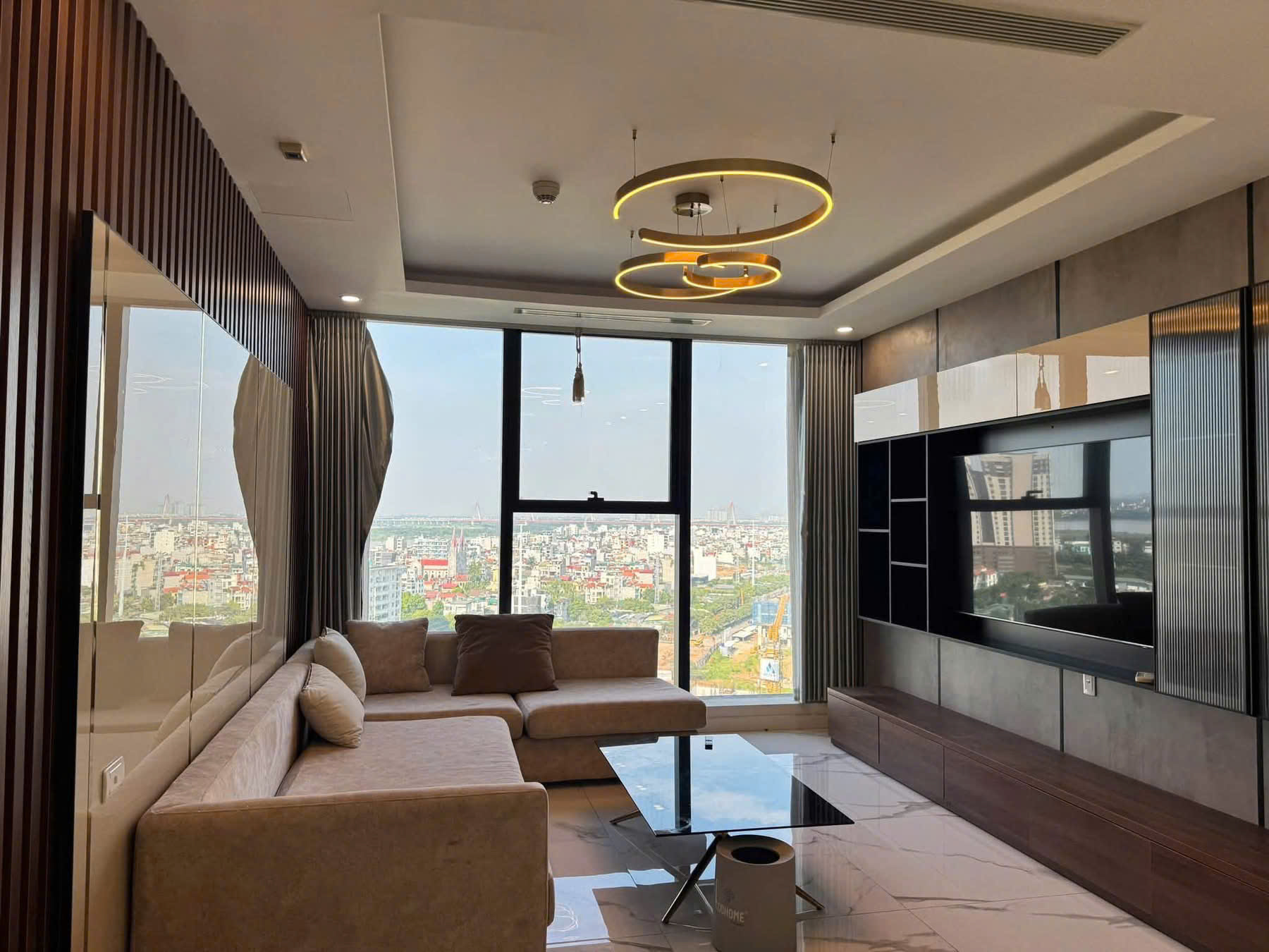 Bán căn hộ 3 phòng ngủ tòa S4-04 full nội thất view sông có sổ giá 9.2 tỷ