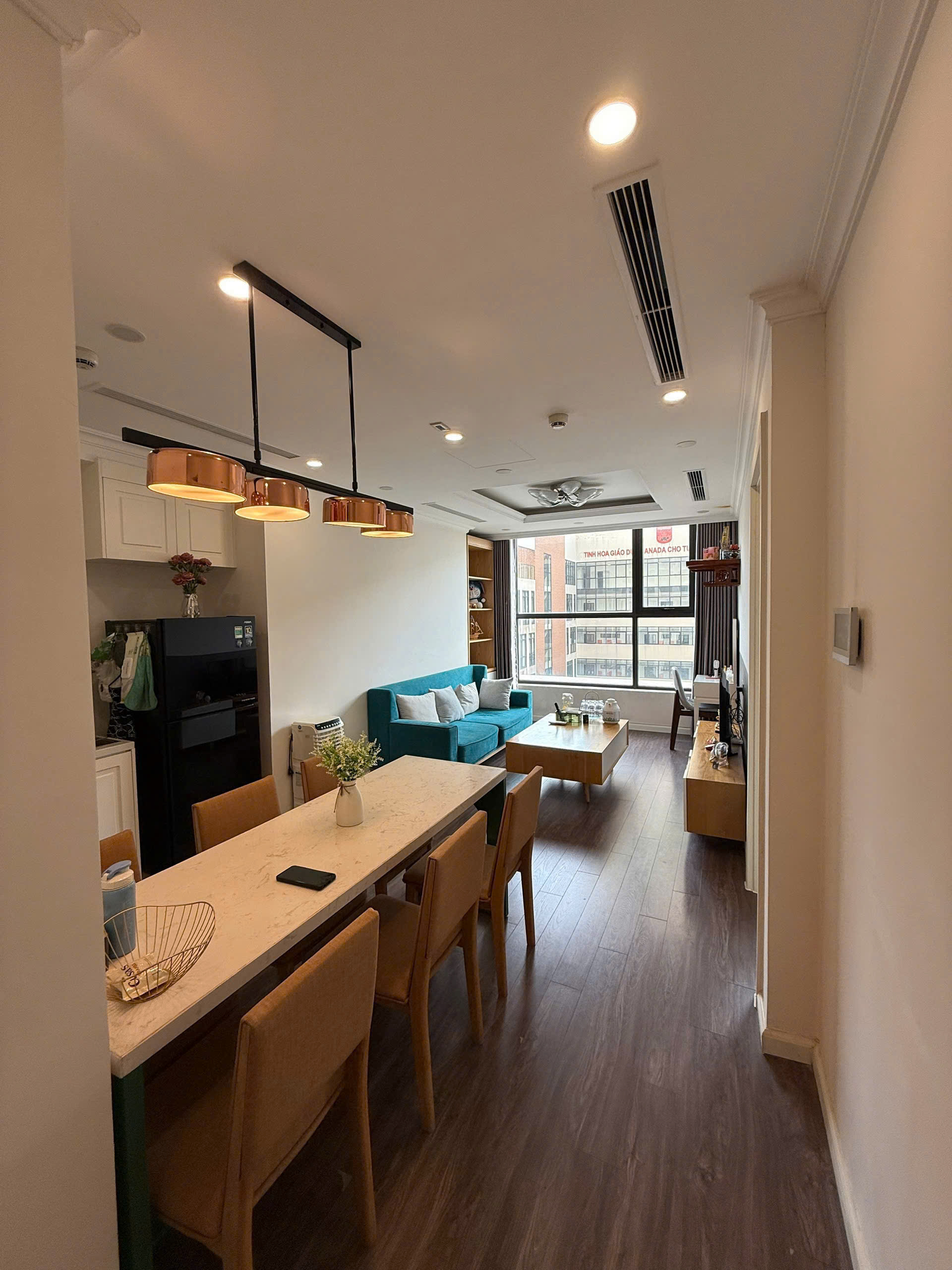 Cho thuê chung cư tòa R1 Sunshine Riverside diện tích 58m2/2 phòng ngủ/2WC ban công Tây view trường học